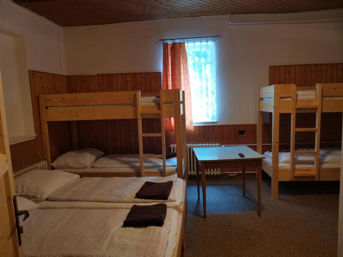 Penzion U Hrocha Lucany nad Nisou Exterior photo